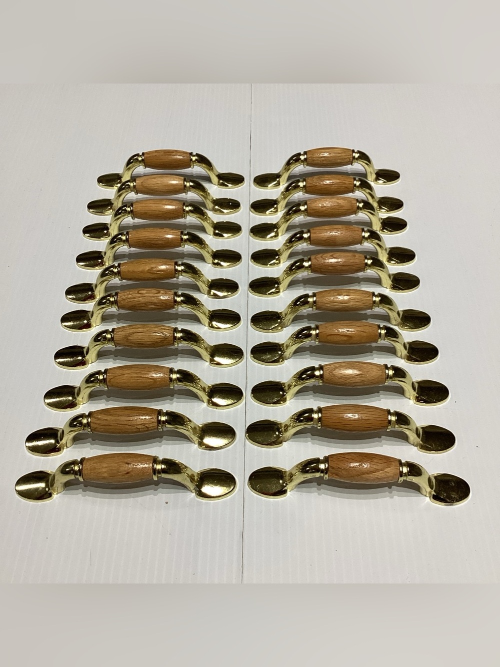 20 Vtg Wood Oak Metal Brass Bronze Color Drawer Pulls Cabinet Handles 5” L X 1”